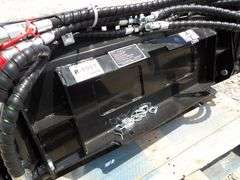R-1057 Mini Skid Steer 4 in 1 Bucket