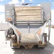 R-571  1979 Mack Commodity Truck