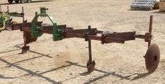R-633 3-Point Cultivator