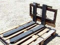 R-868  Forklift Forks