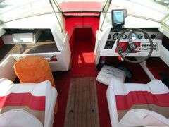 R-581 1979 Sea Ray 19' Boat