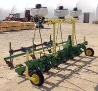R-634 3-Point Planter