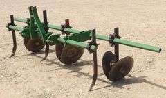 R-636 3-Point Disc Opener