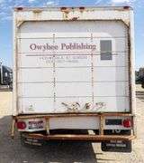 R-619 2002 Chevrolet 3500 Box Van