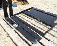 R-1060 Mini Skid Steer Mast & Forks