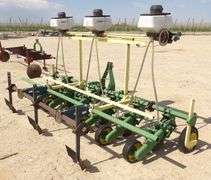 R-634 3-Point Planter