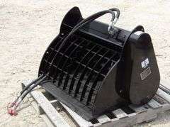 R-1004 Mini Skid Steer Mixing Bucket