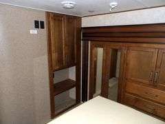 R-650 2016 Carbon Toy Hauler Travel Trailer