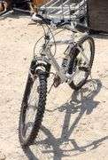R-932 Vertical Mountain Bike