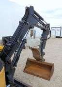 R-585  John Deere 26 G Mini Excavator