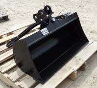 R-973 Mini Excavator Cleanup Bucket