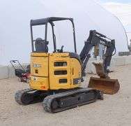 R-585  John Deere 26 G Mini Excavator