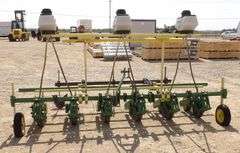 R-634 3-Point Planter