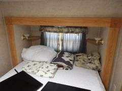 R-590 2005 Cruiser 5th Wheel Travel Trailer