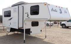 R-592  2002 Artic Fox Pickup Camper
