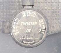 R-667  Hitch Step + Side Mirrors