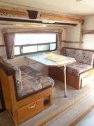 R-592  2002 Artic Fox Pickup Camper