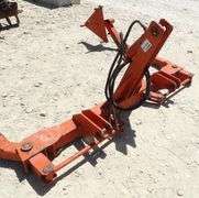 R-1242 3-Point Round Bale Feeder