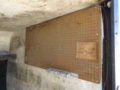 R-524 Enclosed Trailer