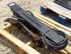 R-1056 Hydraulic Thumb