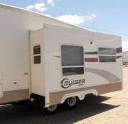 R-590 2005 Cruiser 5th Wheel Travel Trailer