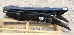 R-1056 Hydraulic Thumb