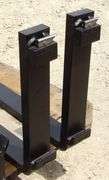 R-1007 Skid Steer Mast & Forks