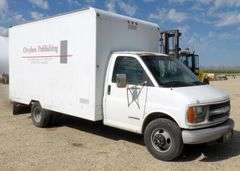 R-619 2002 Chevrolet 3500 Box Van