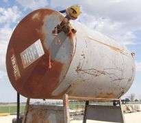 R-654  Diesel Fuel Tank + Stand