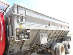 R-571  1979 Mack Commodity Truck