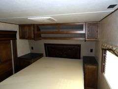 R-650 2016 Carbon Toy Hauler Travel Trailer