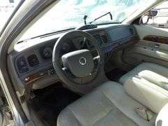 R-1225 2006 Mercury  Sedan