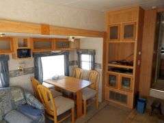 R-590 2005 Cruiser 5th Wheel Travel Trailer