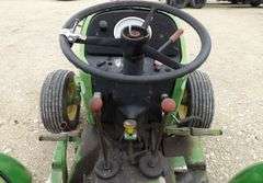 R-610 John Deere 2255 Tractor