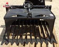 R-958 Mini Skid Steer Grapple