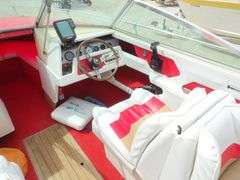 R-581 1979 Sea Ray 19' Boat