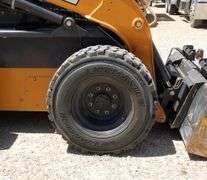 R-860 Case SU280 Skid Steer