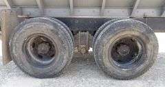 R-571  1979 Mack Commodity Truck