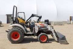 R-589  Bobcat CT230 Tractor
