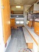 R-592  2002 Artic Fox Pickup Camper