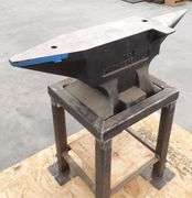 R-748 Anvil + Stand