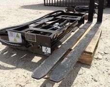 R-1036 Skid Steer Forks & Mast