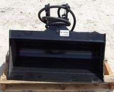 R-1028 Mini Excavator Clean Up Bucket