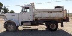 R-850 1987 Freightliner Dump Truck