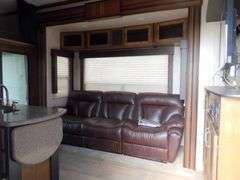 R-650 2016 Carbon Toy Hauler Travel Trailer