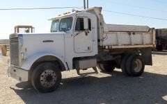 R-850 1987 Freightliner Dump Truck