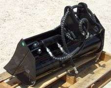 R-1028 Mini Excavator Clean Up Bucket