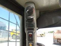 R-860 Case SU280 Skid Steer