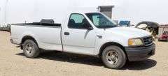R-829 2002 Ford F150 XL Pickup