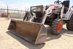 R-589  Bobcat CT230 Tractor